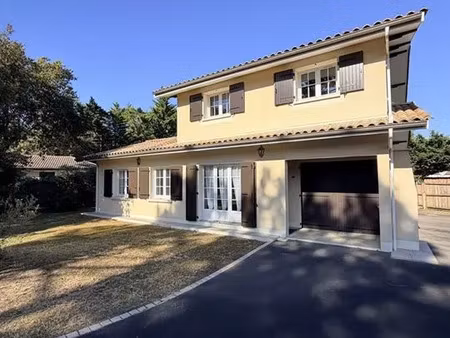 vente maison 6 pièces 128 m² soulac-sur-mer (33780)