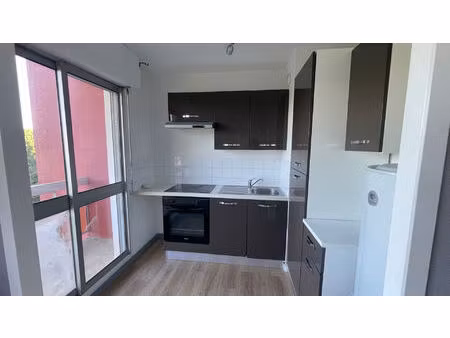 t1 ascenseur - rue de lesneven - 29.86 m2