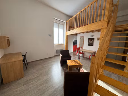 f1 bis meuble quartier des salins - prochetram - bus - facs -