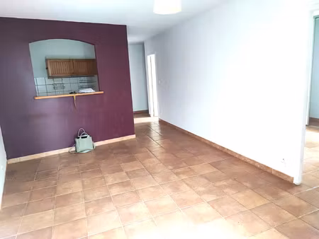 location appartement 3 pièces 52 m² à siran (34210)