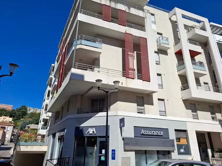 location parking à saint-laurent-du-var (06700)  99 €