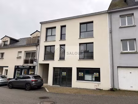 local commercial muzillac 35.07 m2