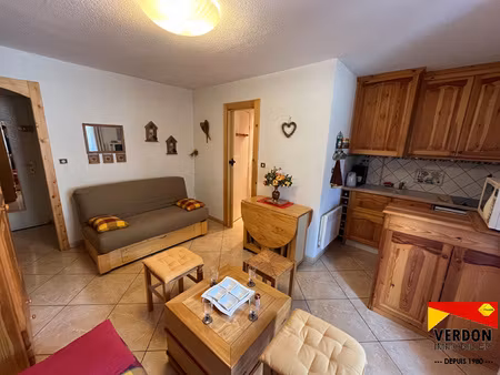 charmant studio de + de 19m2