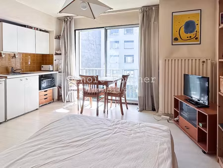 paris 11ème  beaumarchais / chemin vert - grand studio de 22m2