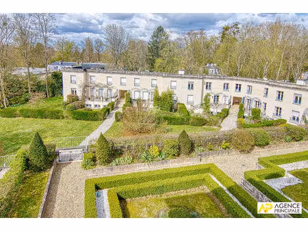 versailles parc appartement 4 pièces 111m² au sol (100m² carrez) situé au 3ème et dernier 