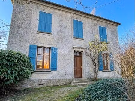 maison de 207 m² à la tretoire