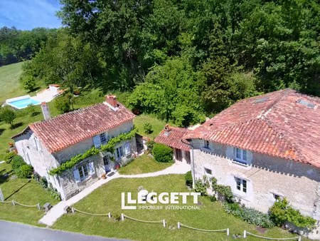 maison 9 pièce(s)  montboyer
