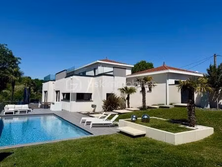 jaillans - villa d'architecte 265 m²