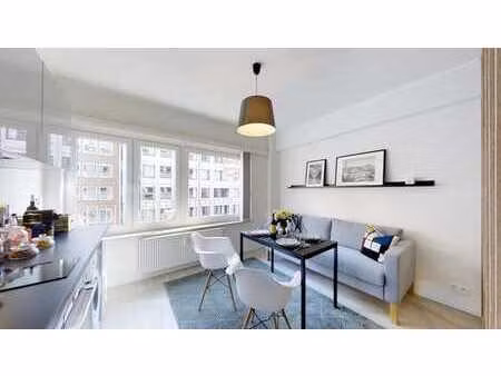 visite virtuelle - luxueux studio meuble & equipe