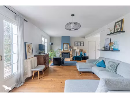 vente maison 5 pièces 180 m² cadaujac (33140)