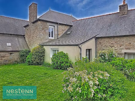 maison avec fort potentiel 2 chambres  bureau  grenier aménageable  jardin et dépendances