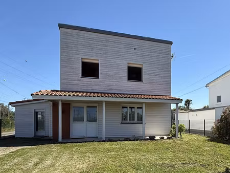 en exclusivité ! maison t5 de 147 m2 avec jardin !