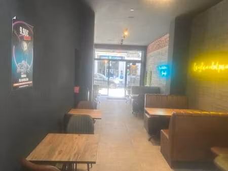 local commercial à louer  ixelles  prêt à l'emploi