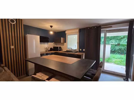 location appartement 3 pièces 61 m² à ambarès-et-lagrave (33440)