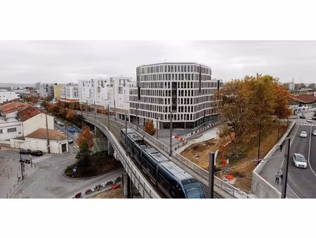location maison 4 pièces 90 m² à bordeaux (33000)