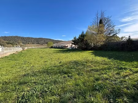 vente terrain 1200 m² à la crau (83260)  350 000 €