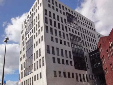 vente locaux professionnels 0 pièces 95 m² à montigny-le-bretonneux (78180)  185 500 €