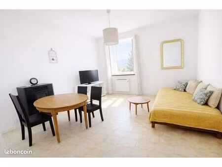 grand t2 avec jardin à casanova (8 min de corté)