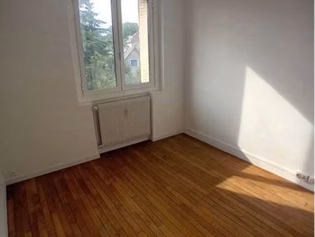 studio 20m2 en location athis mons