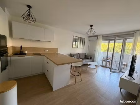 t2 meublé premium avec climatisation et grande terrasse – la lironde