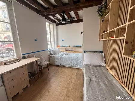 studio meublé - place de la contrescarpe - paris 5e