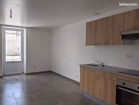 maison située dans un village des herbiers  à 5 minutes du centre ville