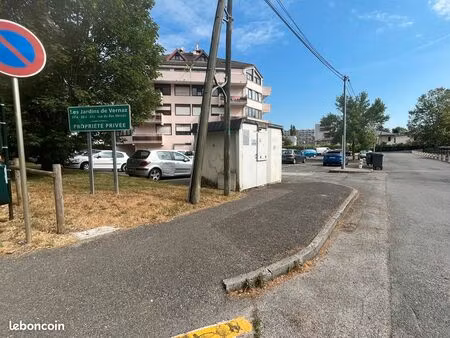 parkings 74240 gaillard