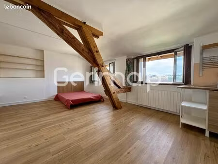 studio 1 pièce 25 m²