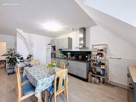 appartement 3 pièces 80 m²