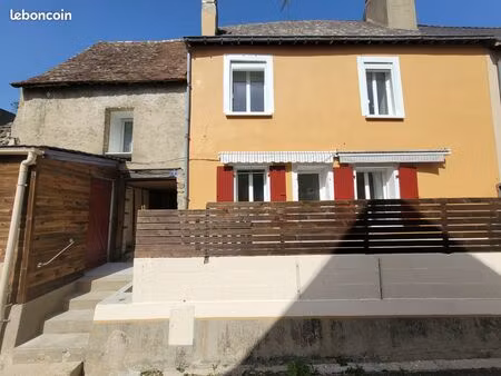 maison de bourg - 82 m² - 3 chambres - clermont-créans (72200)