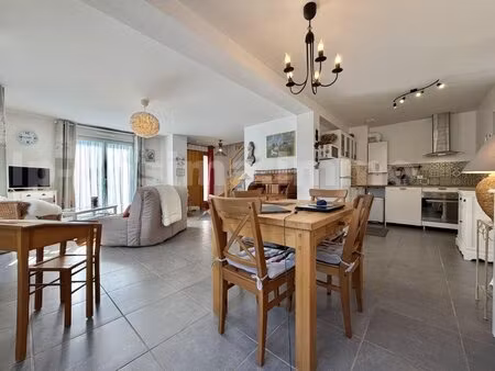 maison mitoyenne saint pierre en faucigny jardin proche toutes commodités proche gare...