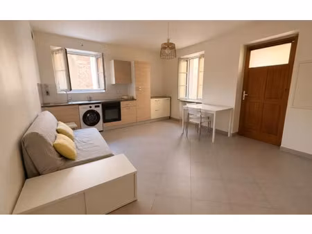 location appartement  50 m² t-2 à saint-genis-laval  825 €