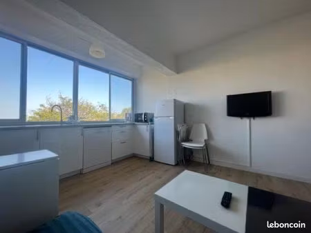 studio 2 pièces (30m2) avec chambre cabine