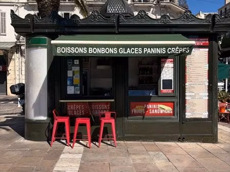 vends kiosque restauration rapide – place de la liberté