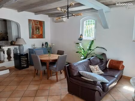 vends maison jumelee t2/3 var