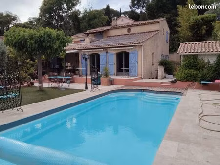 maison 5 pièces 150m2 560 000