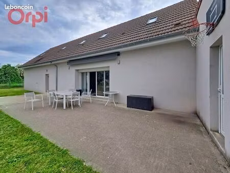maison 4 pièces 150 m²