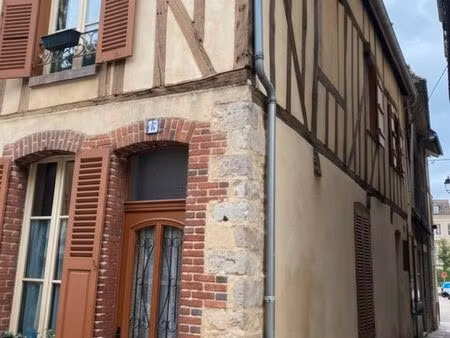 maison de ville dans le centre historique