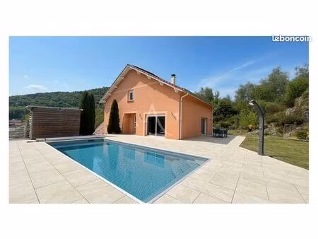 maison 7 pièces 174 m²