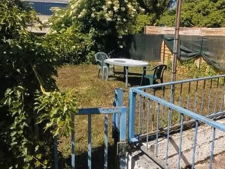 brienon sur armancon maison  petite remise  à proximité terrain