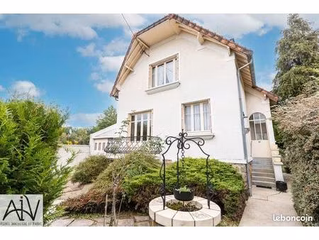 maison 5 pièces avec 156 m² au sol