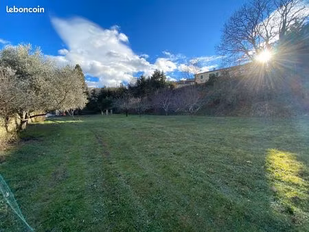 terrain 5 023 m² joyeuse