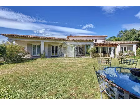 vente maison 7 pièces 200 m² le plan-de-la-tour (83120)
