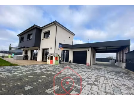 vente maison 6 pièces 156 m² pontivy (56300)