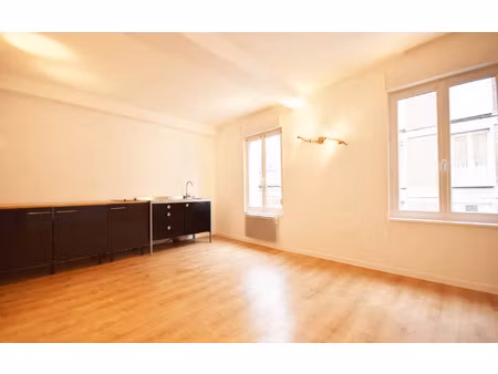 location appartement  m² t-2 à abbeville  430 €