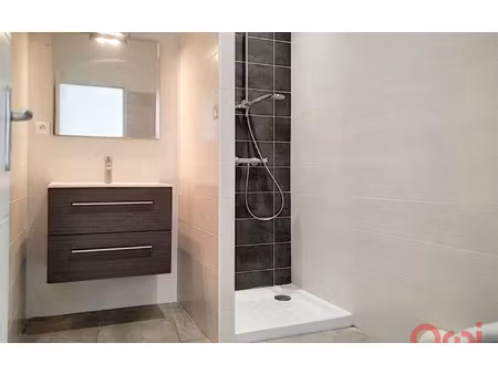 location appartement  m² t-2 à espira-de-l'agly  471 €