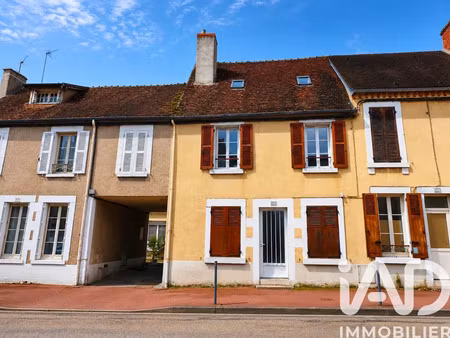immeuble à cosne-cours-sur-loire (58200)