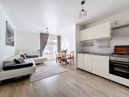 valenton – appartement 3 pièces – résidence récente – p
