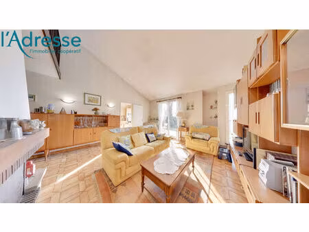vente maison 5 pièces  110.00m²  champs