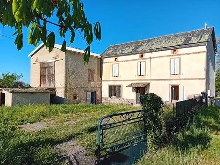 fermette en pierre